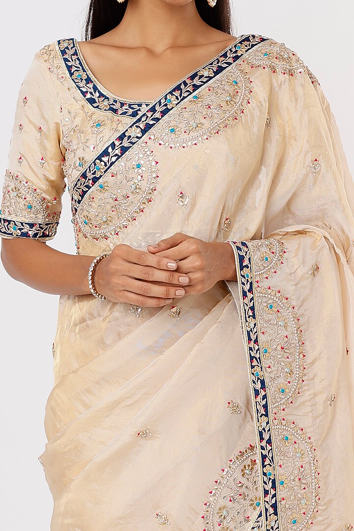 Silver Pure Tissue Organza Hand Embroidered Reception Saree Set by SURBHI SHAH at Pernia's Pop Up Shop