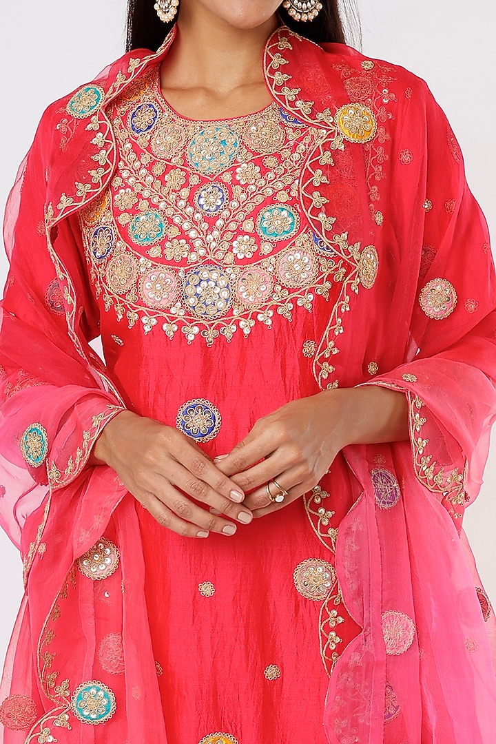 Red Hand Embroidered Kurta Set by SURBHI SHAH at Pernia's Pop Up Shop