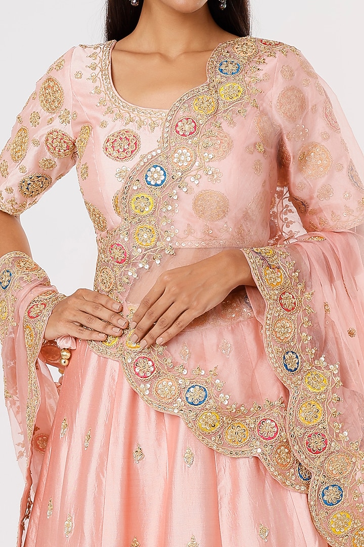 Peach Pink Hand Embroidered Wedding Lehenga Set by SURBHI SHAH at Pernia's Pop Up Shop