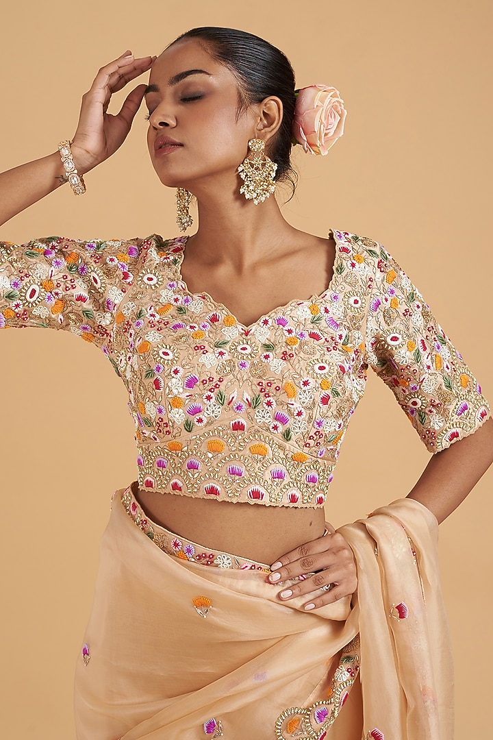 Gold Pure Organza Embroidered Wedding Saree Set by SURBHI SHAH at Pernia's Pop Up Shop