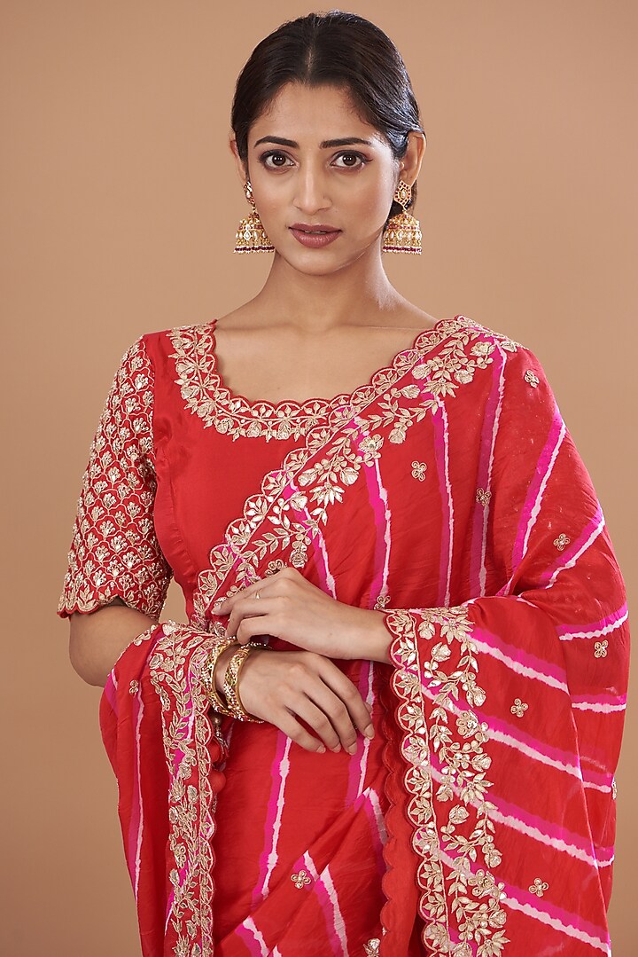 Red Pure Kora Silk Embroidered Leheriya Wedding Saree Set by SURBHI SHAH at Pernia's Pop Up Shop