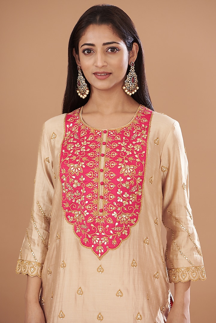 Red Pure Spun Silk Wedding Lehenga Set by SURBHI SHAH at Pernia's Pop Up Shop