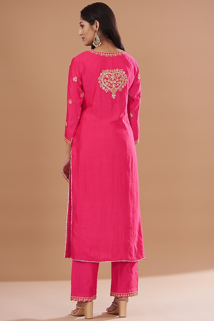Pinkish Red Pure Spun Silk Embroidered Kurta Set by SURBHI SHAH at Pernia's Pop Up Shop