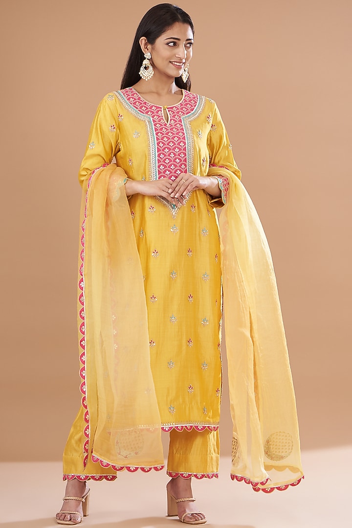Yellow Pure Spun Silk Embroidered Kurta Set by SURBHI SHAH at Pernia's Pop Up Shop
