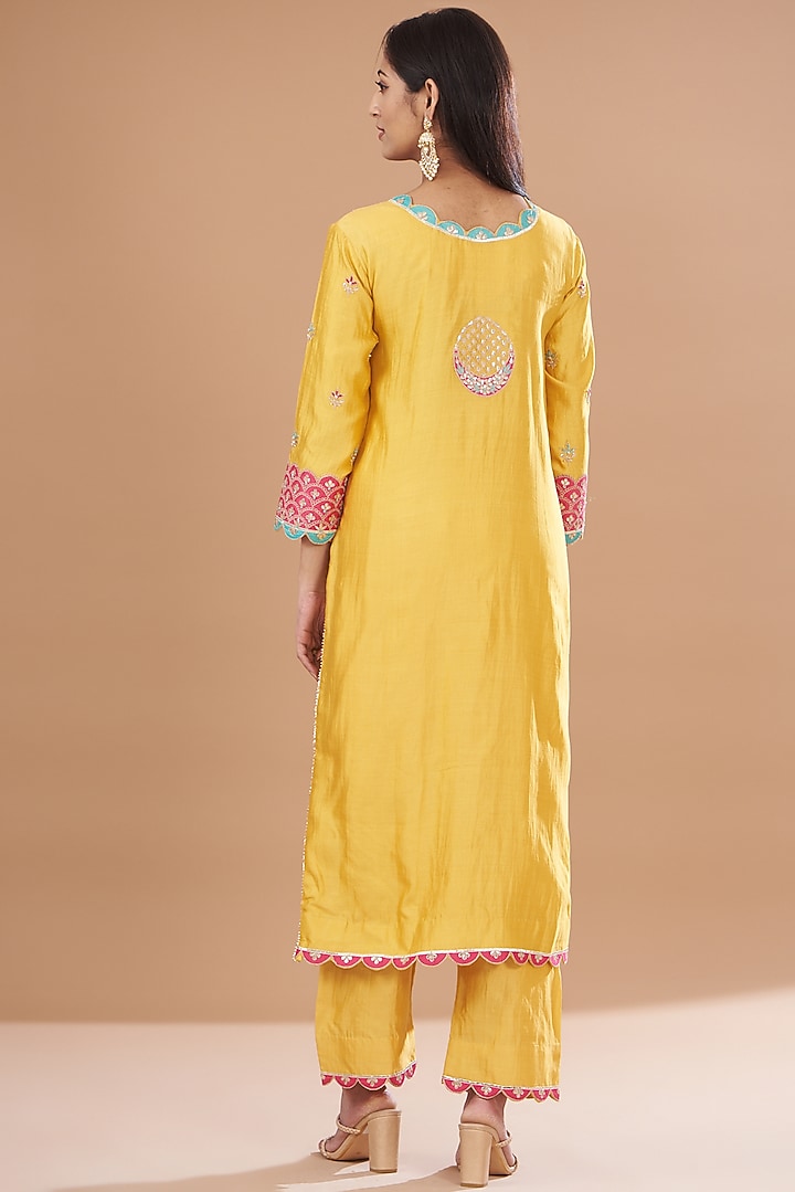 Yellow Pure Spun Silk Embroidered Kurta Set by SURBHI SHAH at Pernia's Pop Up Shop