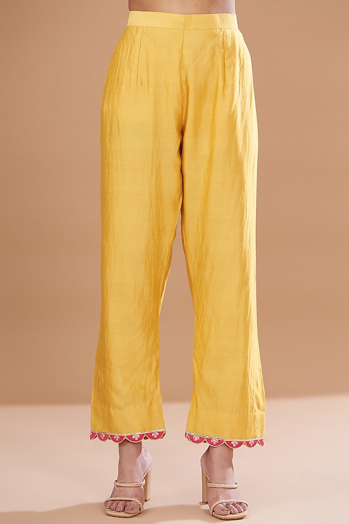 Yellow Pure Spun Silk Embroidered Kurta Set by SURBHI SHAH at Pernia's Pop Up Shop