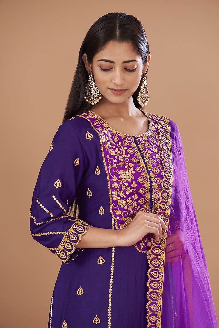 Purple Magenta Pure Spun Silk Embroidered Kurta Set by SURBHI SHAH at Pernia's Pop Up Shop