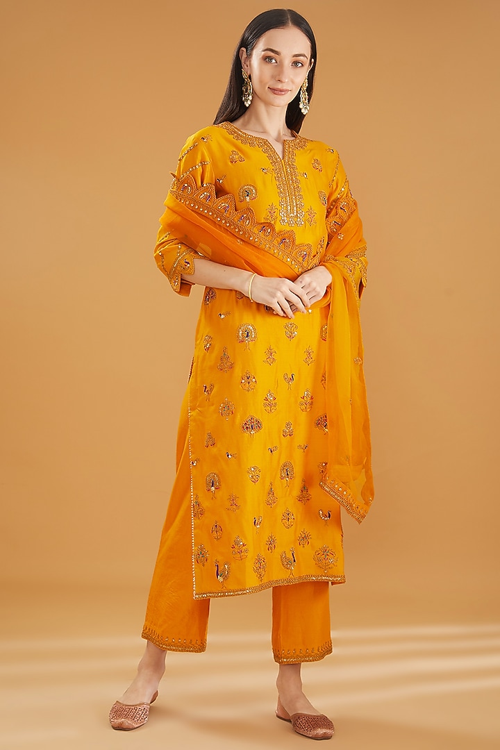 Mango Yellow Pure Spun Silk Resham Embroidered Kurta Set by SURBHI SHAH at Pernia's Pop Up Shop