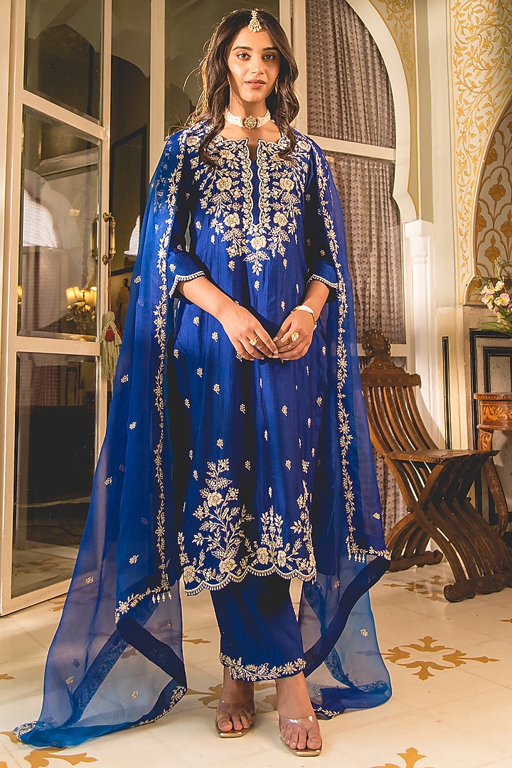 Blue Pure Spun Silk Pearl Work Kurta Set by SURBHI SHAH at Pernia's Pop Up Shop