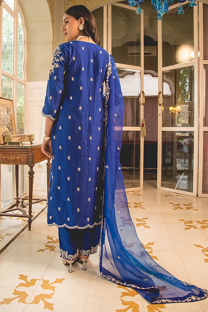 Blue Pure Spun Silk Pearl Work Kurta Set by SURBHI SHAH at Pernia's Pop Up Shop