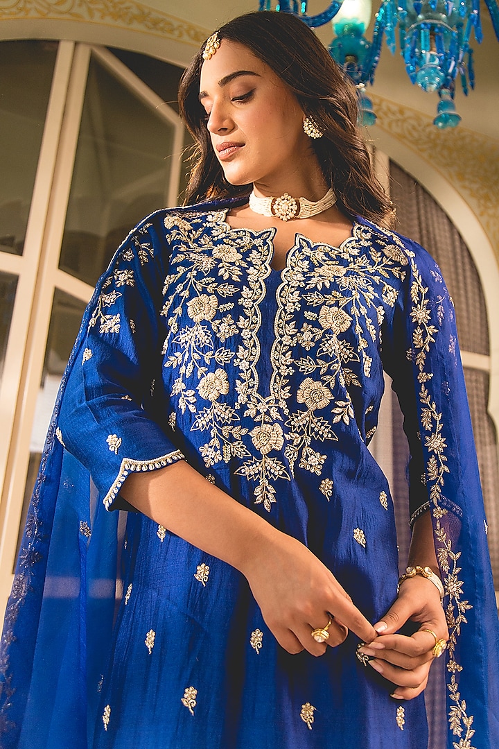 Blue Pure Spun Silk Pearl Work Kurta Set by SURBHI SHAH at Pernia's Pop Up Shop