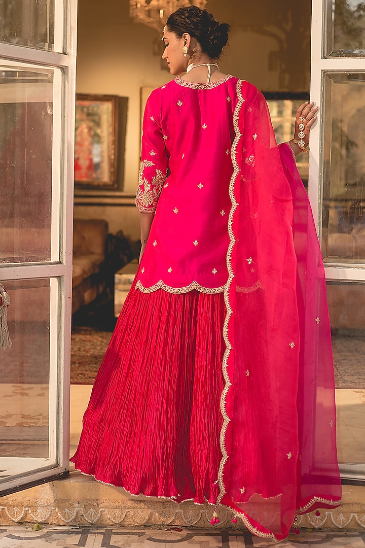 Red Kora Silk Crushed Skirt Set by SURBHI SHAH at Pernia's Pop Up Shop