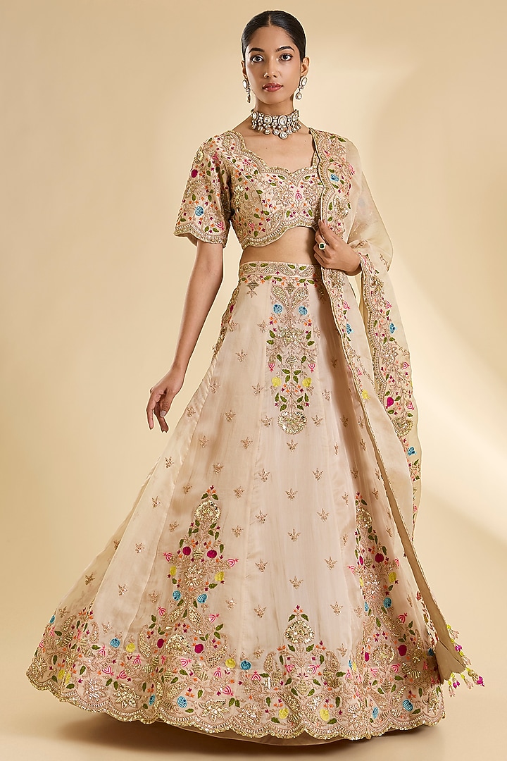 Pearl White Organza Resham Work Bridal Lehenga Set by SURBHI SHAH at Pernia's Pop Up Shop