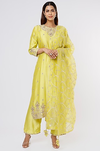 Parrot Green Embroidered Kurta Set by SURBHI SHAH