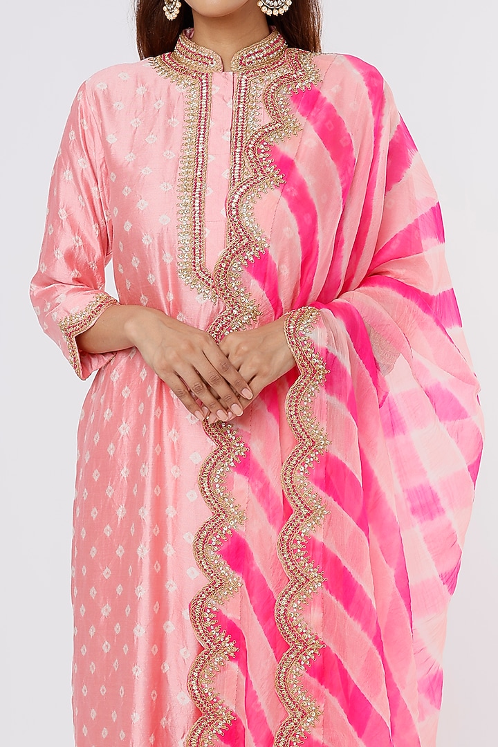 Light Pink Embroidered Kurta Set by SURBHI SHAH at Pernia's Pop Up Shop