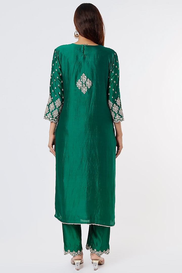 Bottle Green Embroidered Kurta Set by SURBHI SHAH at Pernia's Pop Up Shop