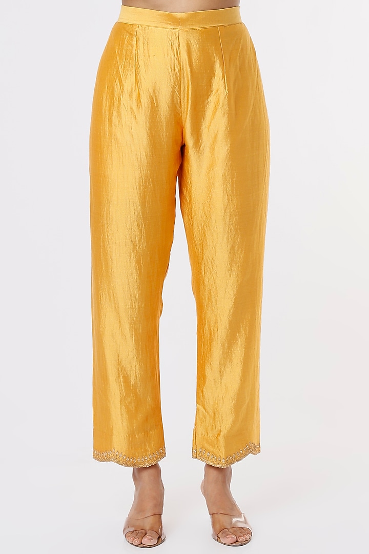 Butter Yellow Embroidered Kurta Set by SURBHI SHAH at Pernia's Pop Up Shop