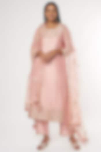 Light Pink Embroidered Kurta Set by SURBHI SHAH at Pernia's Pop Up Shop