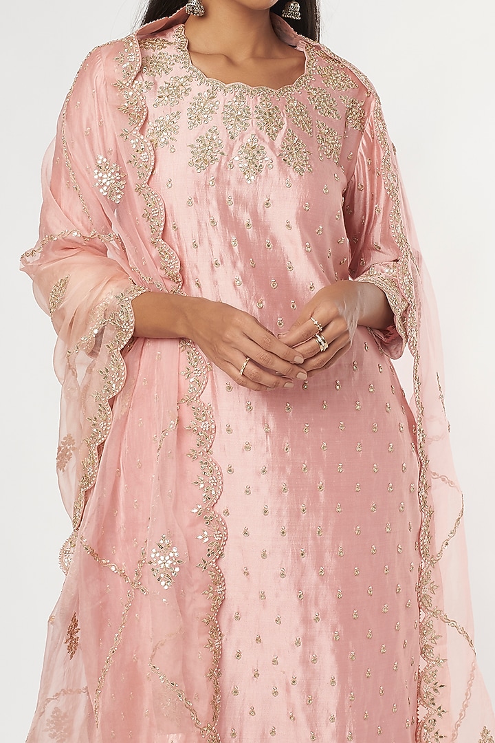 Light Pink Embroidered Kurta Set by SURBHI SHAH at Pernia's Pop Up Shop