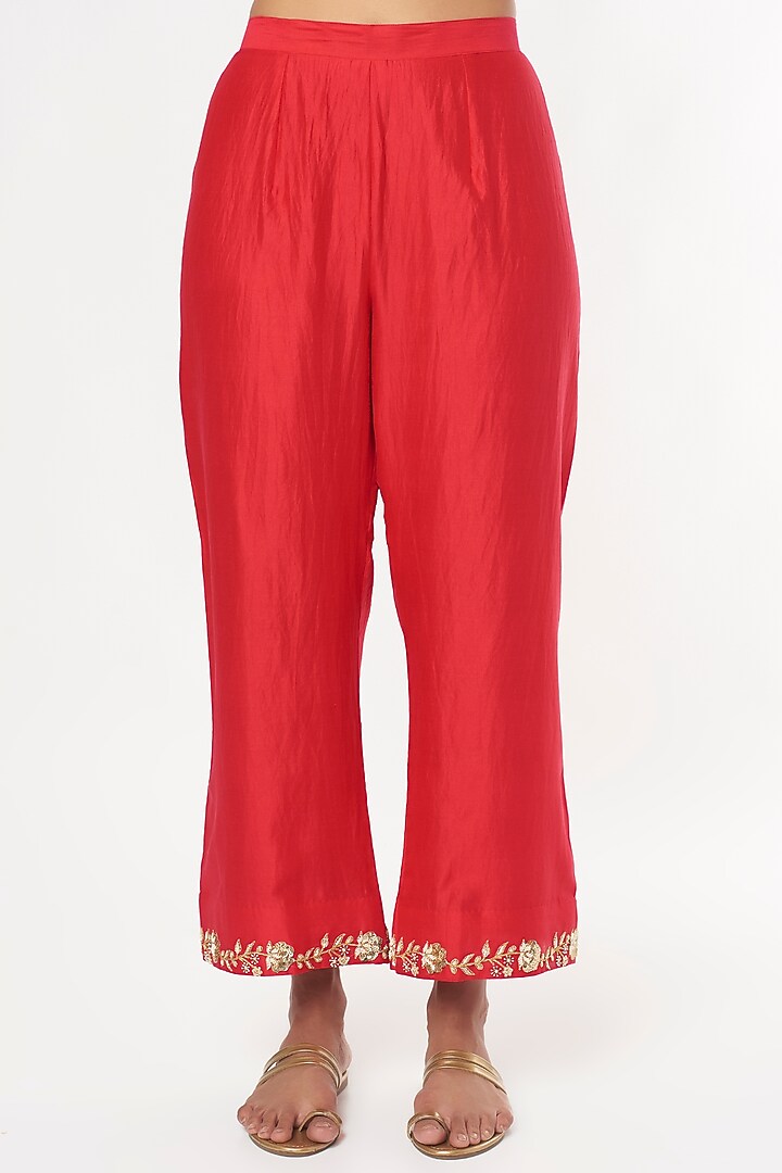 Red Hand Embroidered Kurta Set by SURBHI SHAH at Pernia's Pop Up Shop