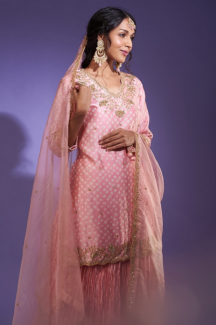 Soft Peach Embroidered Kurta Set by SURBHI SHAH at Pernia's Pop Up Shop