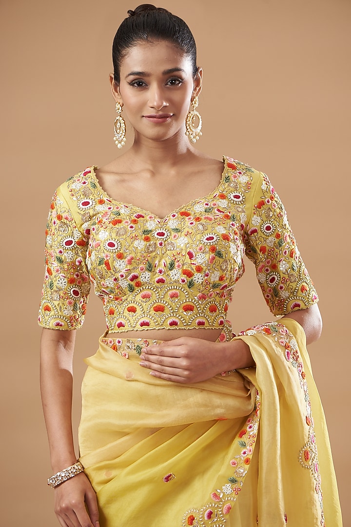 Yellow Pure Organza Embroidered Wedding Saree Set by SURBHI SHAH at Pernia's Pop Up Shop