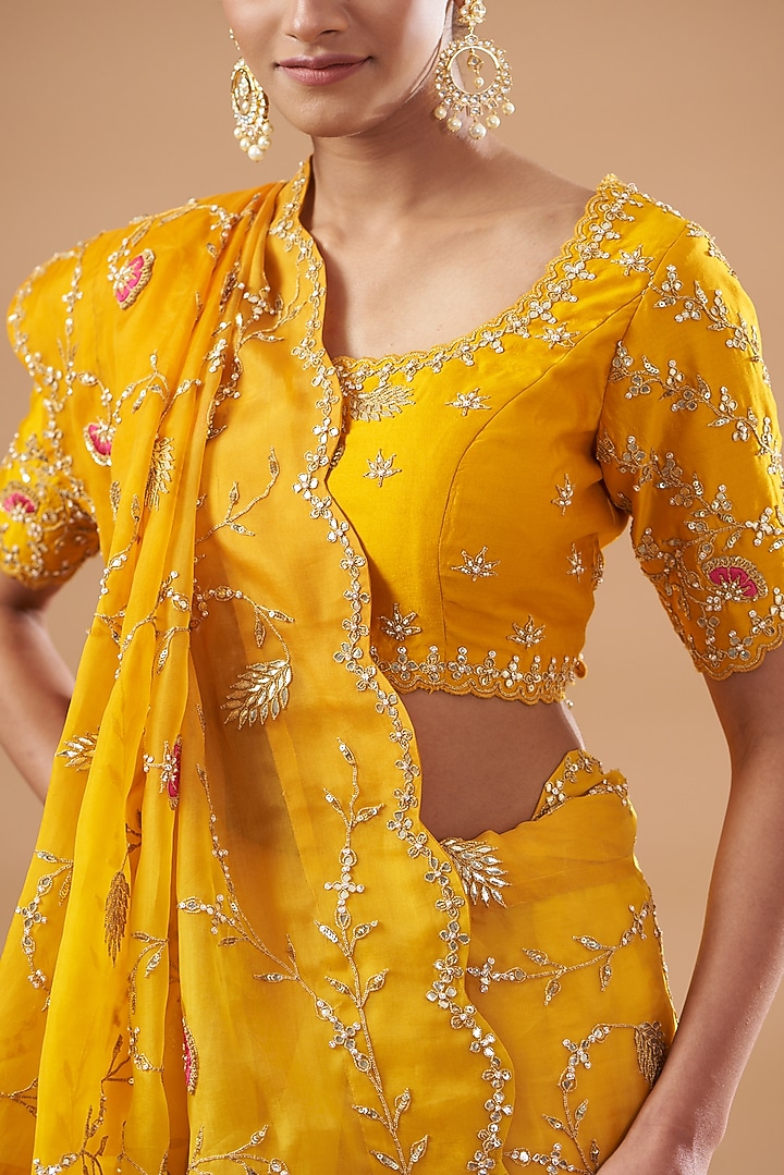 Yellow Pure Organza Embroidered Reception Saree Set by SURBHI SHAH at Pernia's Pop Up Shop