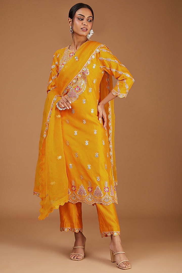 Mustard Yellow Pure Spun Silk Gota Patti Kurta Set by SURBHI SHAH at Pernia's Pop Up Shop