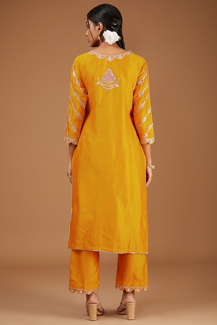 Mustard Yellow Pure Spun Silk Gota Patti Kurta Set by SURBHI SHAH at Pernia's Pop Up Shop