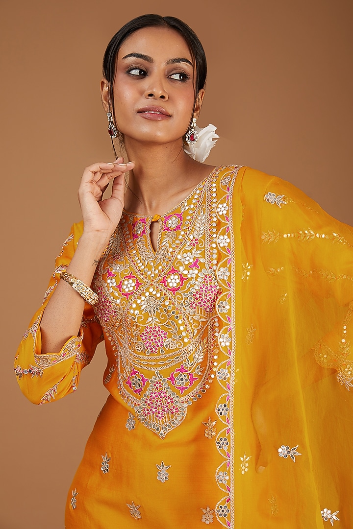 Mustard Yellow Pure Spun Silk Gota Patti Kurta Set by SURBHI SHAH at Pernia's Pop Up Shop