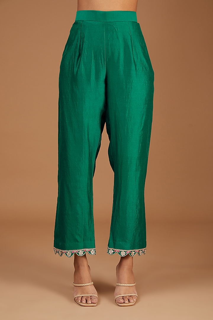 Green Pure Spun Silk Gota Patti Kurta Set by SURBHI SHAH at Pernia's Pop Up Shop