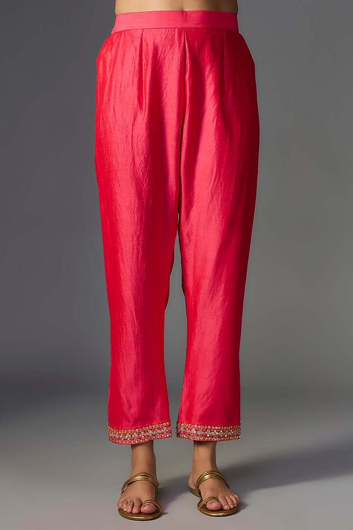 Red Pure Spun Silk Marori Embroidered Kurta Set by SURBHI SHAH at Pernia's Pop Up Shop