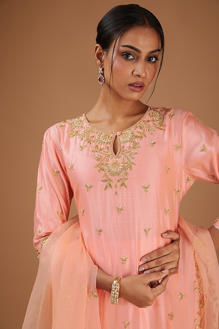 Peach Pure Spun Silk Zardosi Embroidered Kurta Set by SURBHI SHAH at Pernia's Pop Up Shop