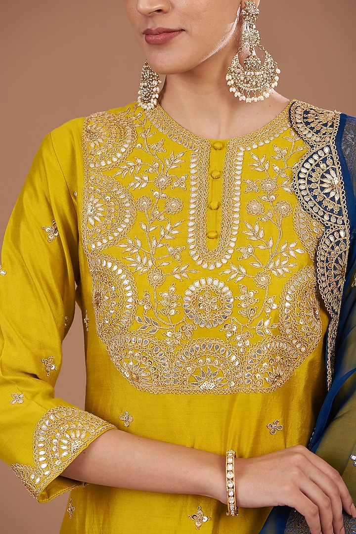Yellow Pure Spun Silk Marori Embroidered Kurta Set by SURBHI SHAH at Pernia's Pop Up Shop