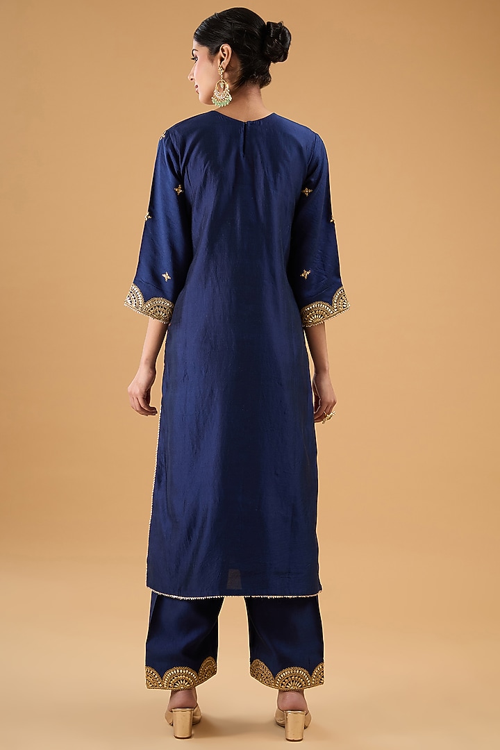 Navy Blue Pure Spun Silk Resham Embroidered Kurta Set by SURBHI SHAH at Pernia's Pop Up Shop