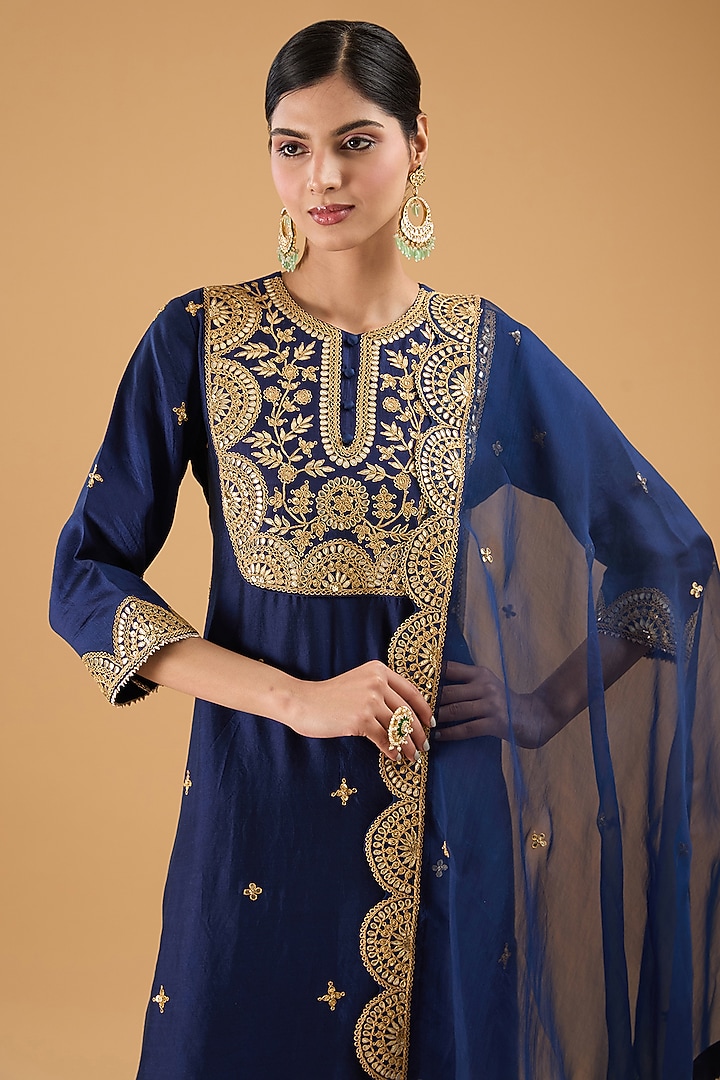 Navy Blue Pure Spun Silk Resham Embroidered Kurta Set by SURBHI SHAH at Pernia's Pop Up Shop