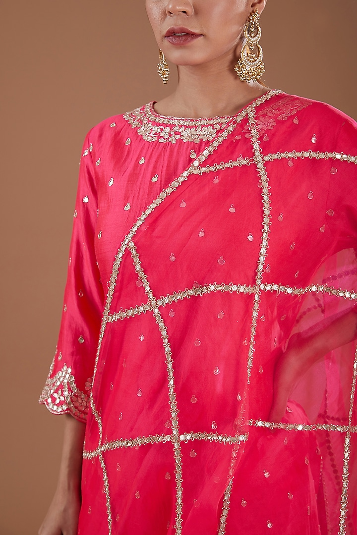 Red Pure Spun Silk Gota & Aari Kurta Set by SURBHI SHAH at Pernia's Pop Up Shop
