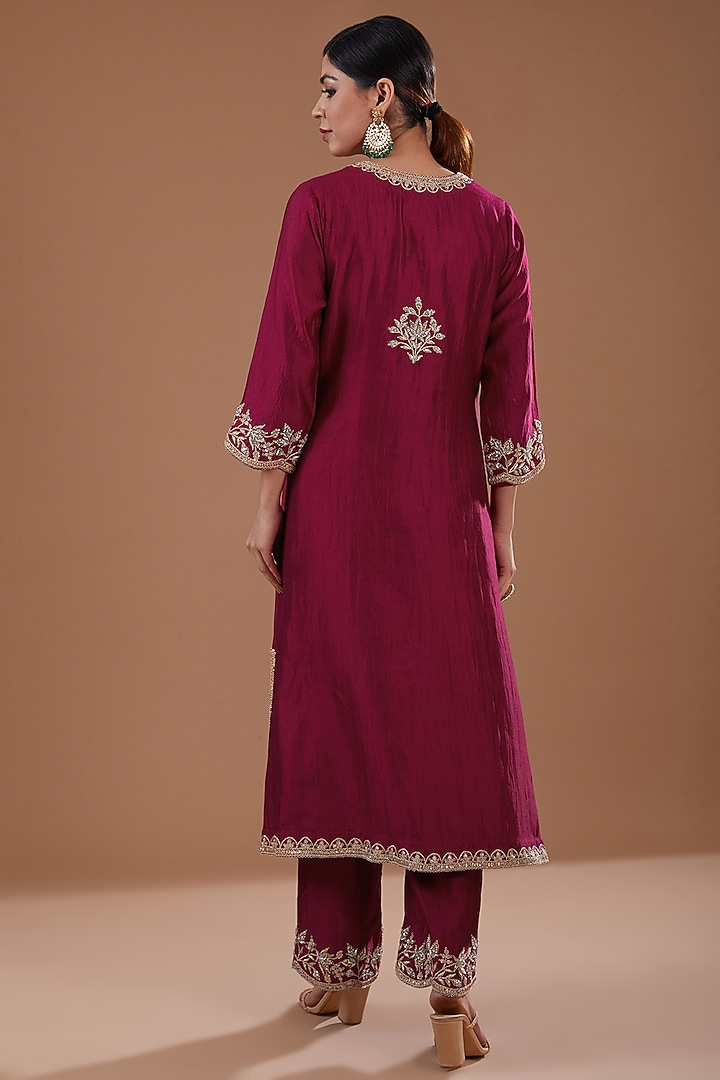 Magenta Pure Spun Silk Zardosi Kurta Set by SURBHI SHAH at Pernia's Pop Up Shop