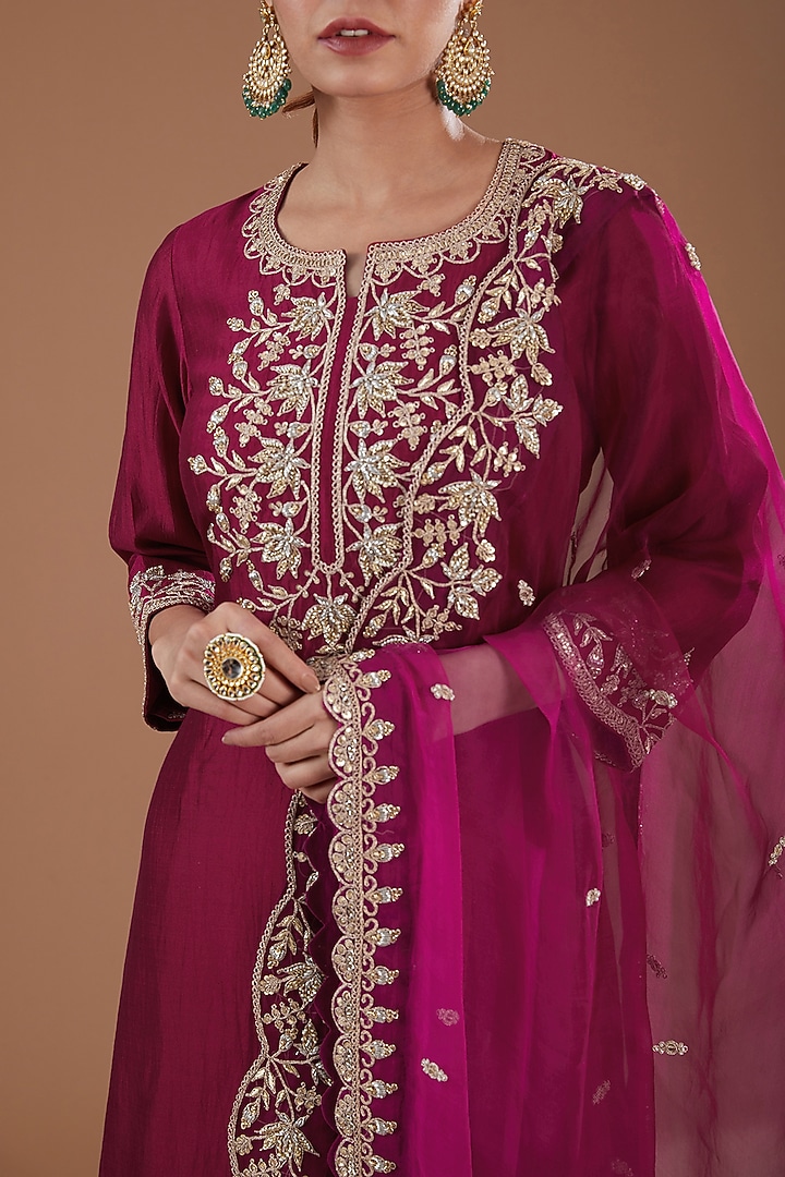 Magenta Pure Spun Silk Zardosi Kurta Set by SURBHI SHAH at Pernia's Pop Up Shop