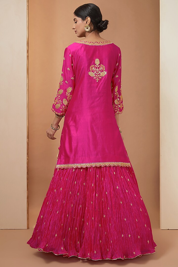 Pink Spun Silk Crushed Wedding Lehenga Set by SURBHI SHAH at Pernia's Pop Up Shop