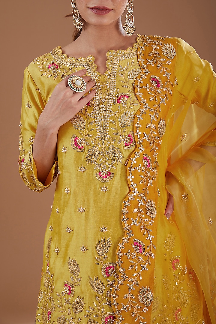 Yellow Pure Spun Silk Gota & Marori Kurta Set by SURBHI SHAH at Pernia's Pop Up Shop