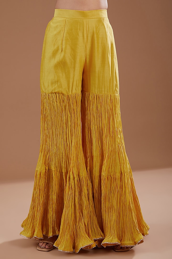 Yellow Pure Chanderi Zardosi & Pearl Kurta Set by SURBHI SHAH at Pernia's Pop Up Shop