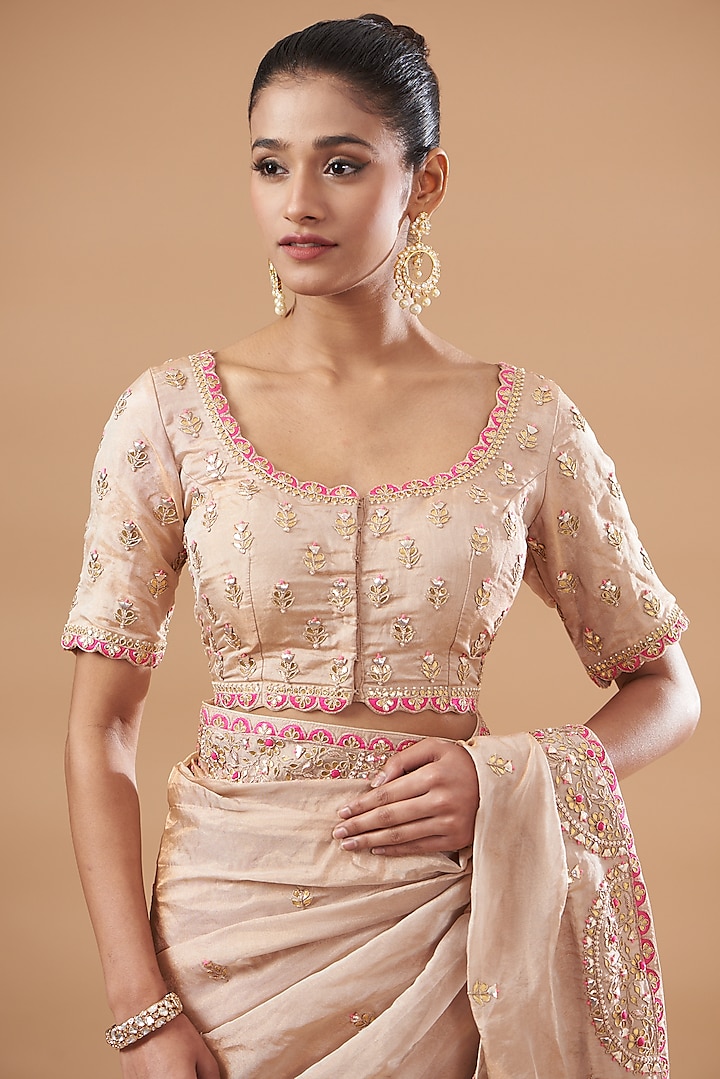 Peach Pure Tissue Embroidered Reception Saree Set by SURBHI SHAH at Pernia's Pop Up Shop