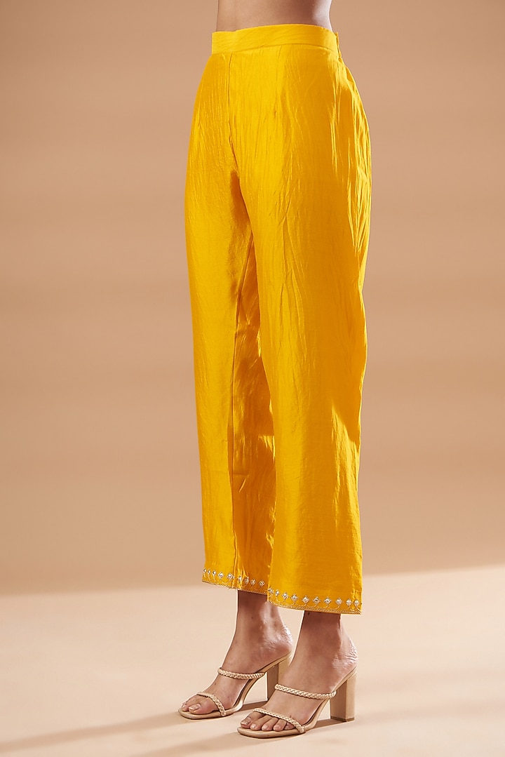 Yellow Pure Spun Silk Embroidered Kurta Set by SURBHI SHAH at Pernia's Pop Up Shop