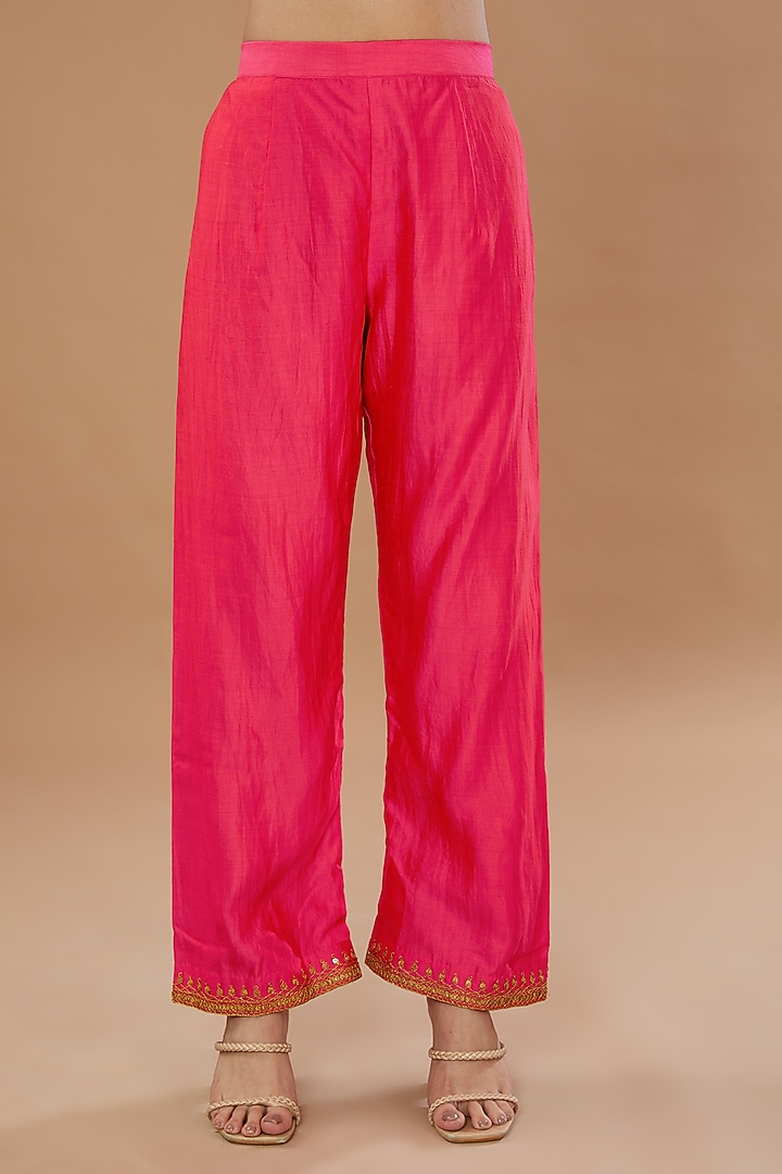 Red Pure Spun Silk Embroidered Kurta Set by SURBHI SHAH at Pernia's Pop Up Shop