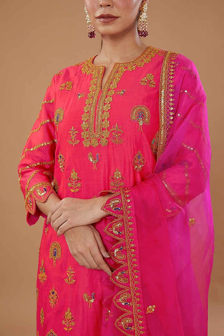 Red Pure Spun Silk Embroidered Kurta Set by SURBHI SHAH at Pernia's Pop Up Shop