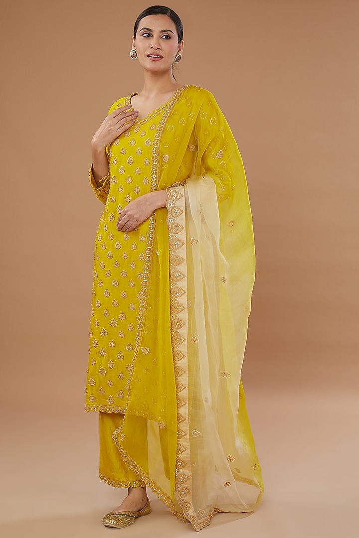 Greenish Yellow Pure Spun Silk Embroidered Kurta Set by SURBHI SHAH at Pernia's Pop Up Shop