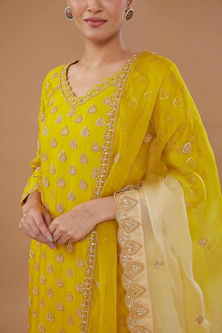 Greenish Yellow Pure Spun Silk Embroidered Kurta Set by SURBHI SHAH at Pernia's Pop Up Shop