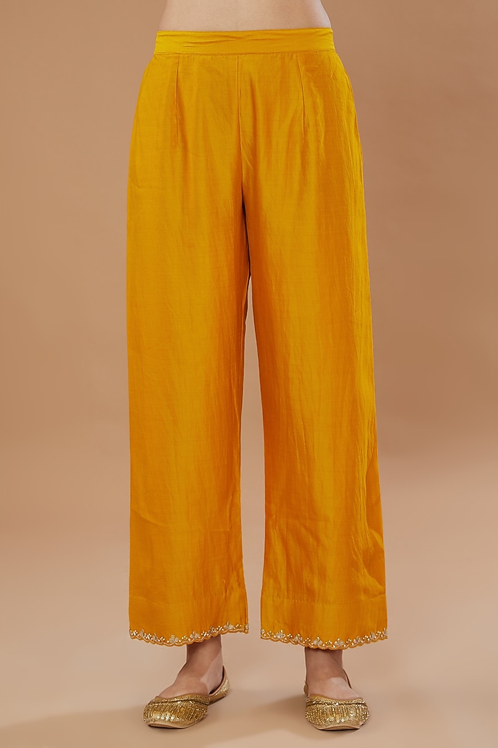 Mango Yellow Pure Spun Silk Embroidered Kurta Set by SURBHI SHAH at Pernia's Pop Up Shop