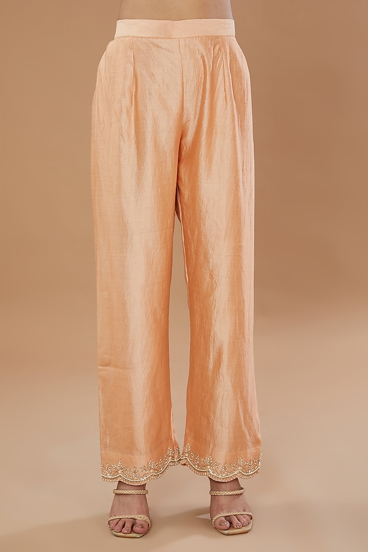 Powder Peach Pure Spun Silk Embroidered Kurta Set by SURBHI SHAH at Pernia's Pop Up Shop